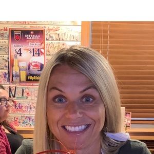 Meet your Posher, Monica